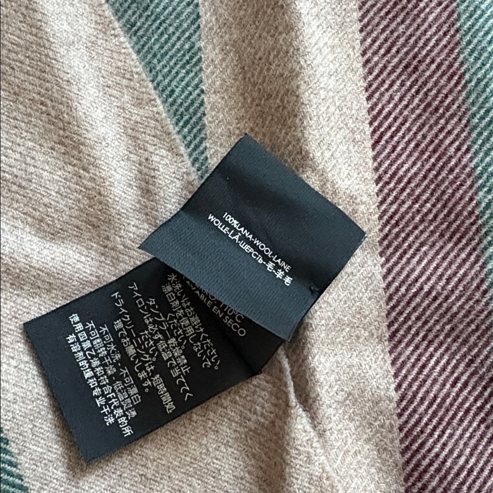 Gucci Stripe scarf - Picture 8 of 9